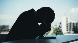 イジメに大学中退､数千万の借金に離婚…不幸に満ちた人生を《一気にポジティブ》に変えてくれた｢自問自答｣の妙