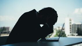 イジメに大学中退､数千万の借金に離婚…不幸に満ちた人生を《一気にポジティブ》に変えてくれた｢自問自答｣の妙