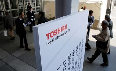 Toshiba aims to file results Tuesday without auditor endorsement