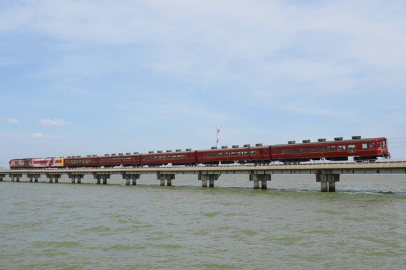 タイ国鉄 14系 ロイヤルブラッサム パーサック・チョンラシットダム湖上橋