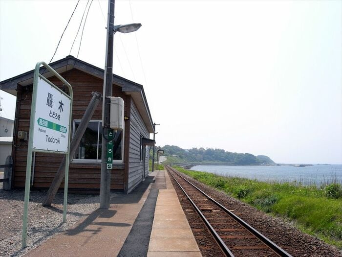 五能線の驫木（とどろき）駅（JR化後の姿）
