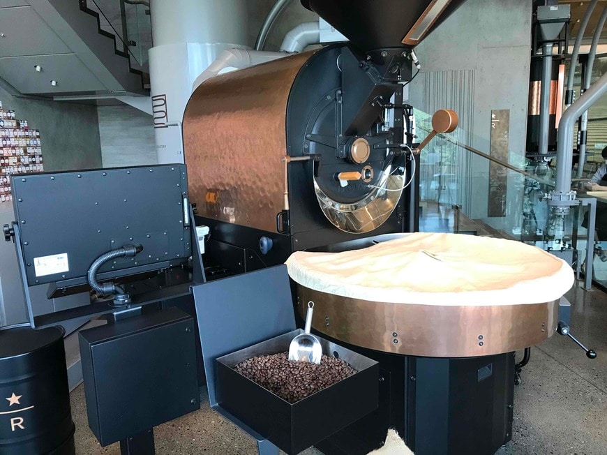 スターバックス リザーブ ロースタリー 東京の店内