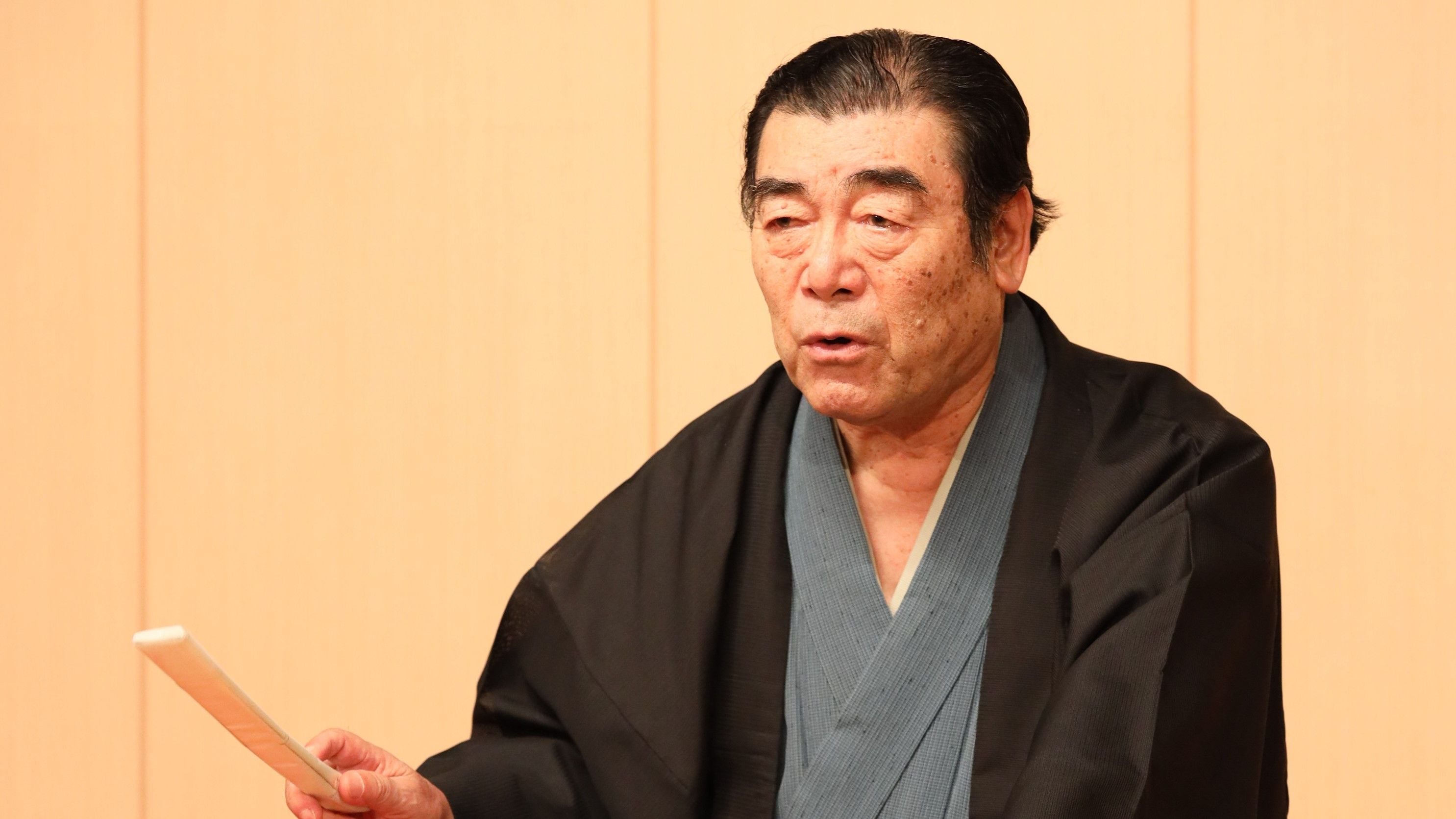 人間国宝 神田松鯉が語る 講談と落語 の違い 雑学 東洋経済オンライン 社会をよくする経済ニュース