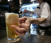 ビール市場で進む、二極化とメリハリ ビール大手、主力ブランド強化で消費増税乗り越え