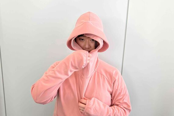 ワークマン 不審者パーカー