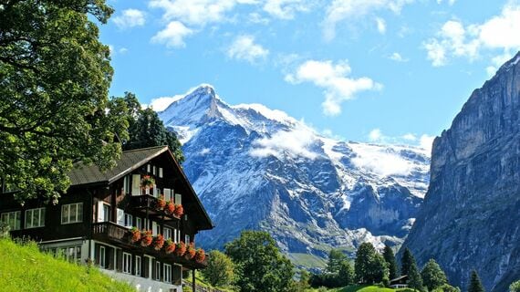 アルプスとスイスの風景