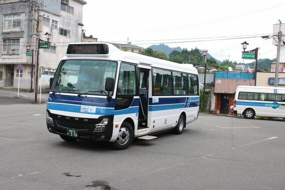 高千穂行き小型バス