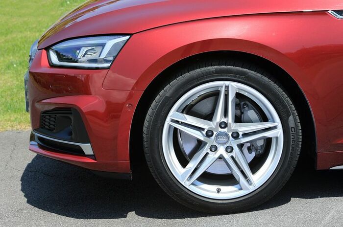 アウディ A5 スポーツバック｜Audi A5 Sportback