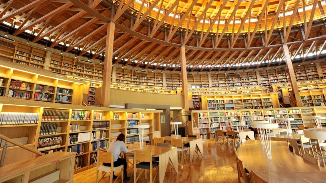 国際教養大学・中嶋記念図書館