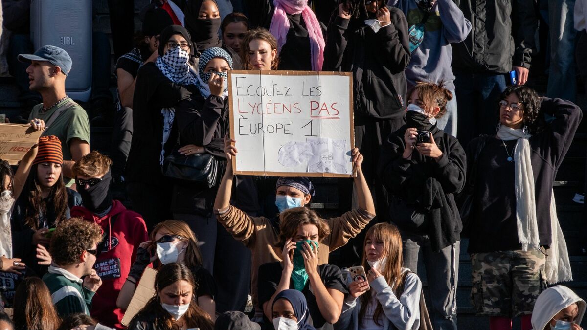 「まともな教育を!」フランスで高校生25万人が抗議デモ、格差と教員不足に怒り爆発、日本も他人事ではない深刻な現実 | 政治・経済・投資 | 東洋経済オンライン