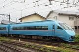 青いロマンスカー「MSE」60000形（編集部撮影）