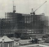 建設中のホテルパシフィック＝1970年（京急電鉄提供）