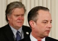 トランプ米大統領､バノン氏らの更迭を検討 勢力争いを懸念､米WSJ紙報道