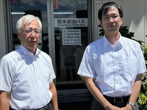 熊本都市バス 代表取締役社長・共同経営推進室長の高田晋氏(左)と、共同経営推進室 課長の今釜卓哉氏(筆者撮影)