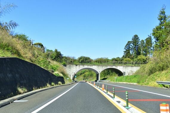2021年、市原鶴舞ICから木更津JSTまでの圏央道風景