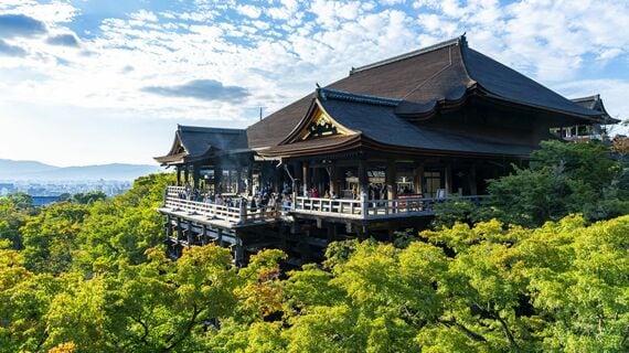 日本の都があった京都の清水寺