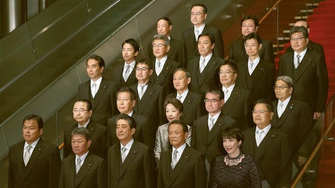 安倍首相が内閣改造で狙う年内総選挙と改憲シフト
