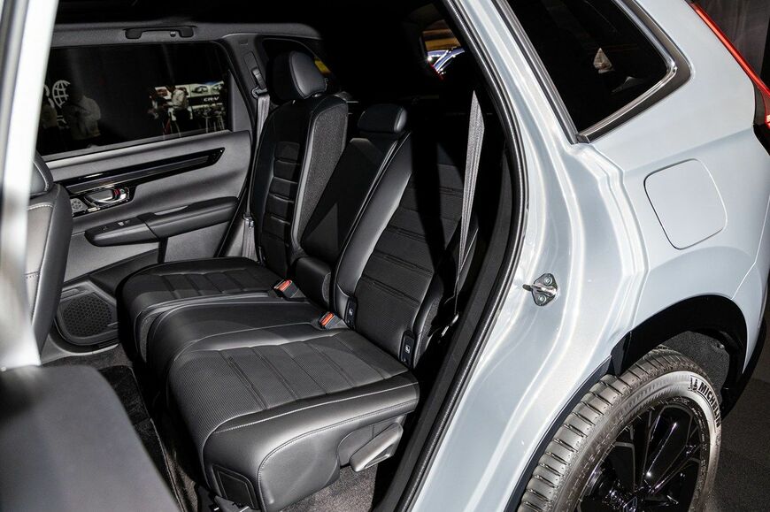 ホンダ新型「CR-V e:HEV」（写真：三木 宏章）