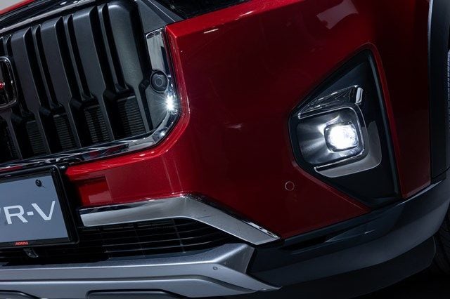 ホンダの新型SUV「WR-V」（写真：三木宏章）
