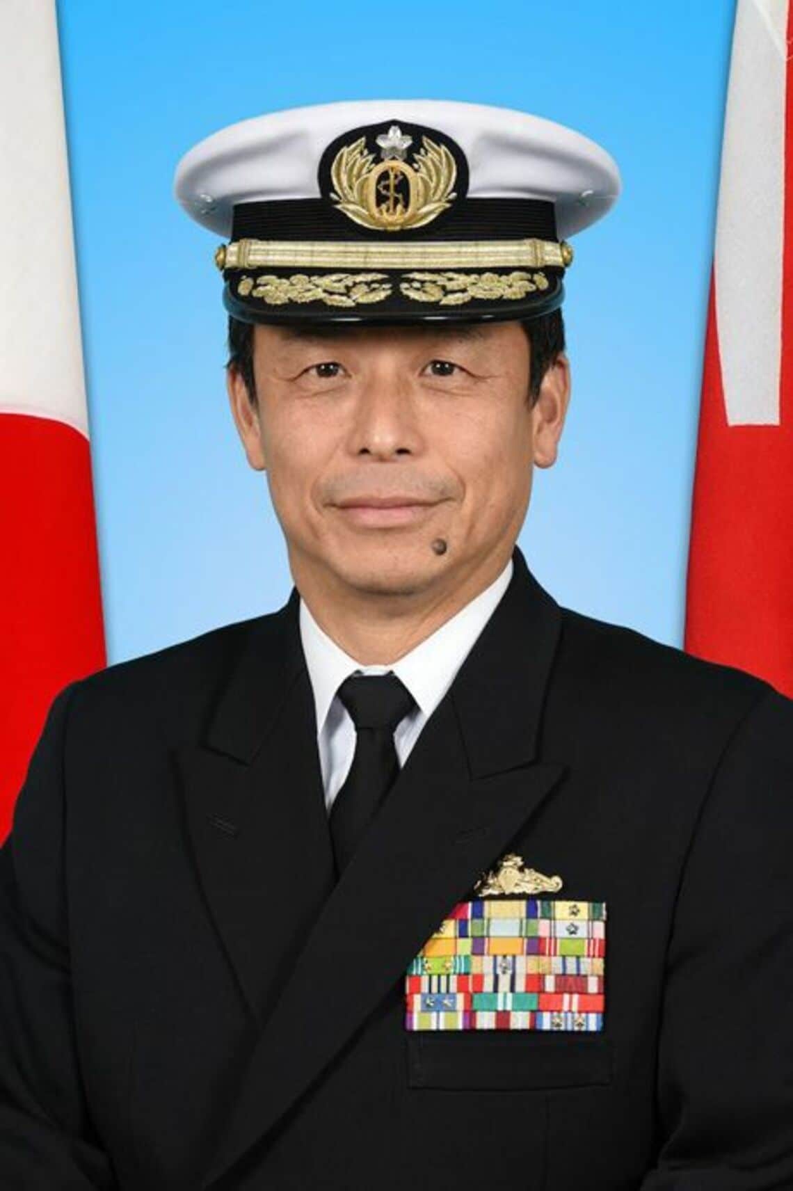 ヘリ空母は日本の安全保障をどう変えるのか 山下万喜自衛艦隊司令官インタビュー 安全保障 東洋経済オンライン