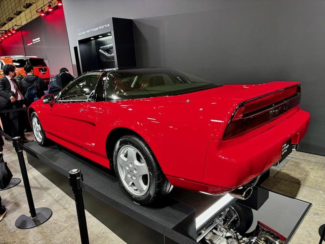 「Hondaヘリテージパーツ」は純正復刻部品と純正互換部品からなる（筆者撮影）