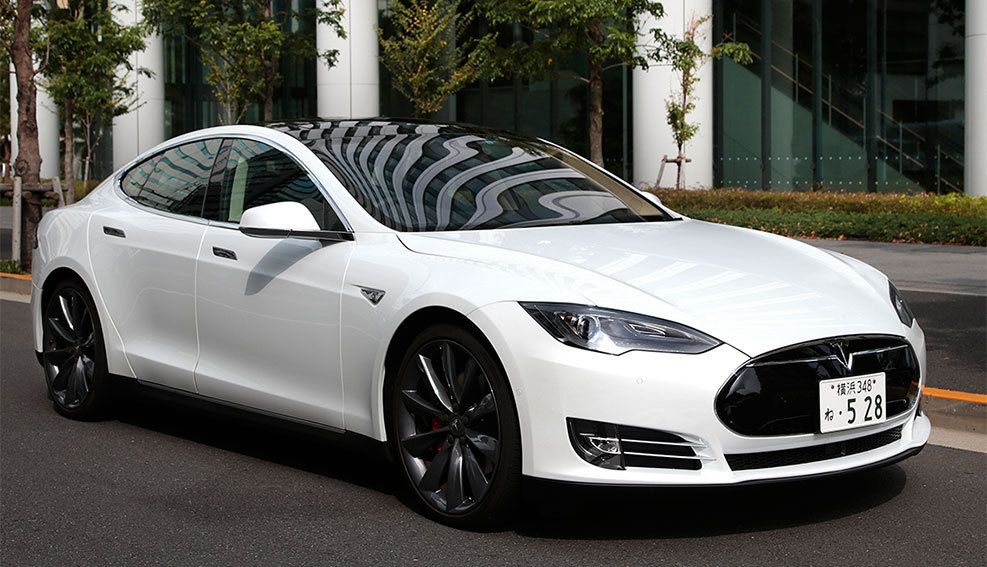 テスラ｢モデルS｣最強仕様はここまでスゴい ついに日本上陸したP85Dに