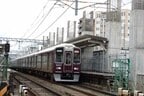 京都線の崇禅寺付近で進む高架化工事