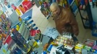 ロシアの元スパイ重体､不審物は神経剤と断定 <動画>最初に現場に行った警察官1人も重体