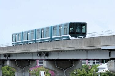 六甲ライナー　1000系　車内番号板　1104 先頭車 神戸新交通1000形｜trainseat.net