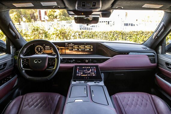 日本の文化もデザインに盛り込まれた新型QX80のインテリア