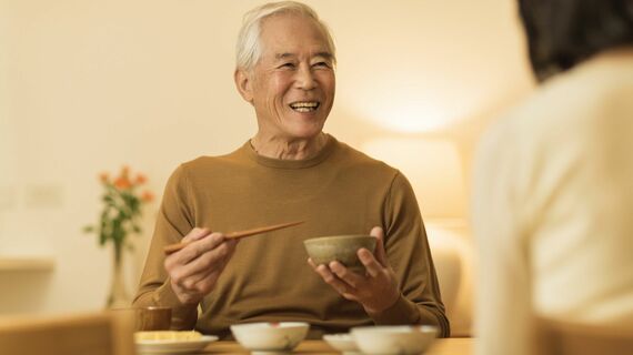 シニア男性 夕食