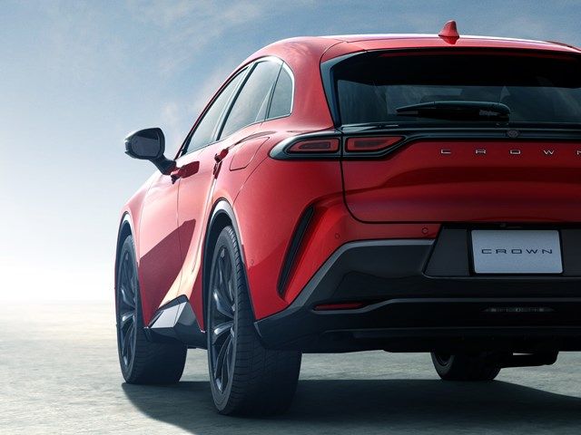 トヨタ新型「クラウン（スポーツ）」（写真：トヨタ自動車）