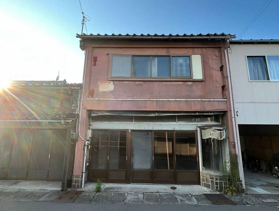 空き家だった頃の外観