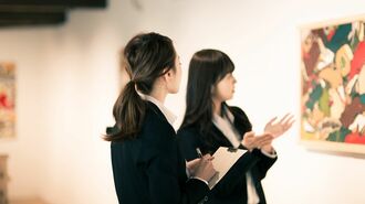 世界のビジネスパーソンが我先に現代美術学ぶ謎