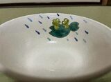 遊び心でカエルが描かれた茶碗も！（c）Masako Konishi