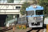 3000系は2011年11月に営業運転を終えた。ラストランのヘッドマークを付けた3000系（撮影：南正時）