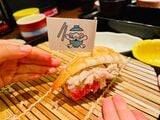 全部乗せのオリジナルお寿司にしてみたり（筆者提供）