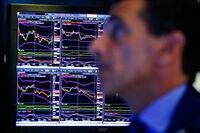 米英で長短金利が逆転､景気後退懸念高まる 米2年債と10年債利回りが2007年以来の逆転