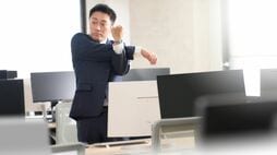 ｢座りっぱなし疲労｣を撃退！　省スペースで何回でもOK！　1回30秒の｢ベロ体操｣で全身をスッキリとリセット