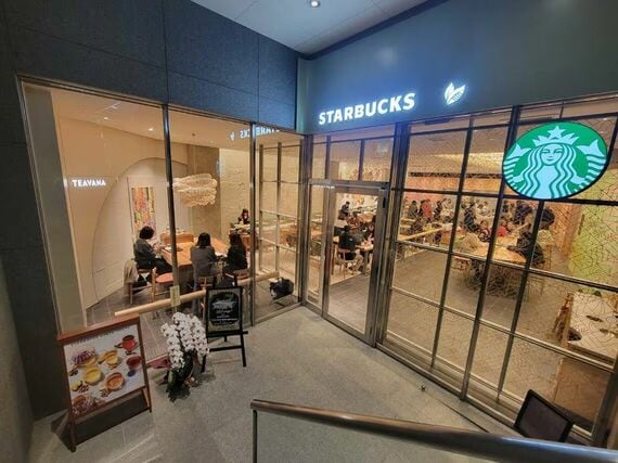 スターバックス ティバーナ ストア 銀座マロニエ通り