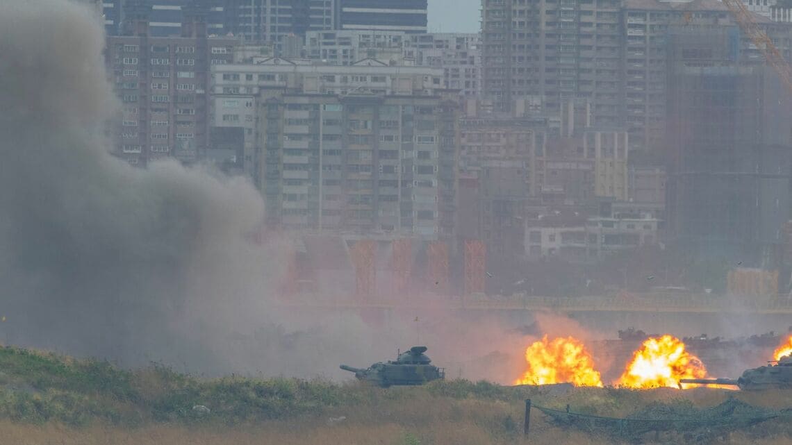 中国の侵攻を想定した軍事演習を実施する台湾の中華民国軍