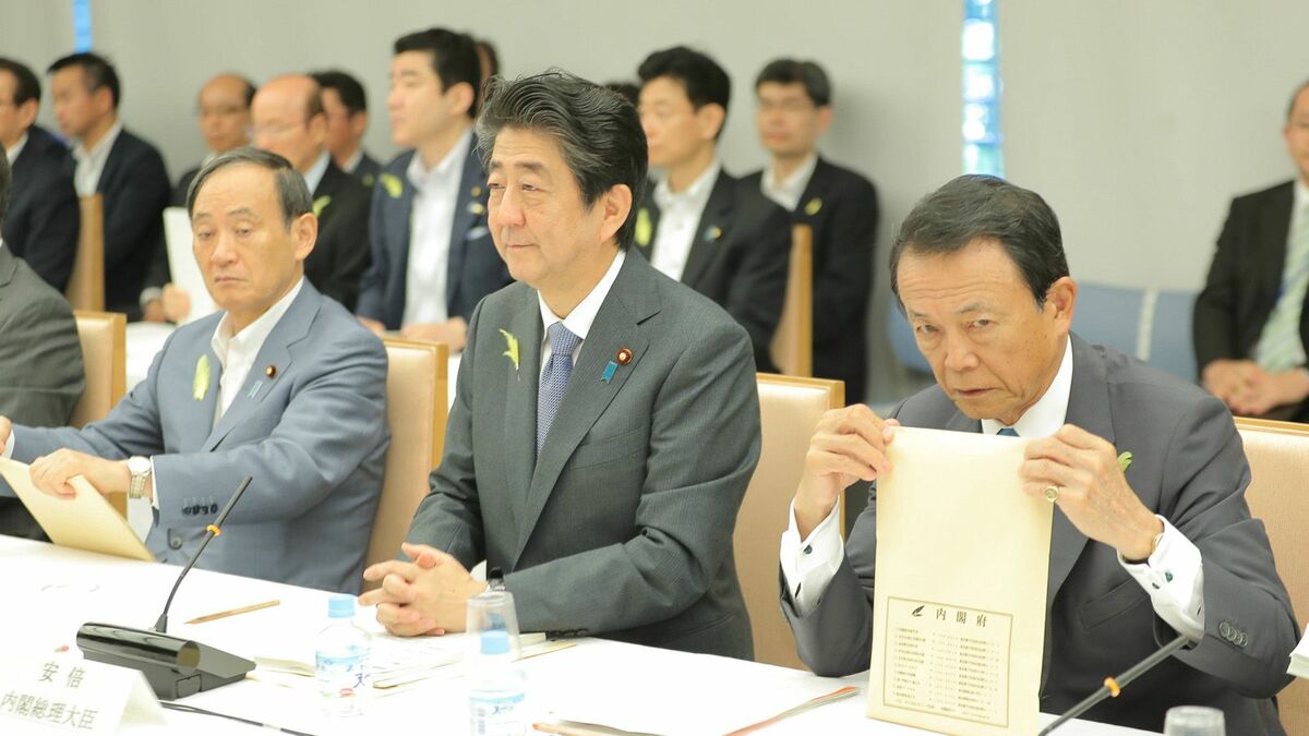 麻生､二階､菅､｢安倍政権3本柱｣にあつれき ｢ポスト安倍｣で3実力者の権力