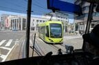 対向電車の車内から見た「フクラム」