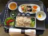 JALのシンガポール旅行風チャーターで提供された機内食（写真：日本航空）