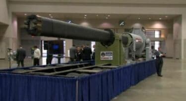 米海軍が発表！最新兵器｢レールガン｣の全貌 砲弾を200キロ先まで飛ばせ  