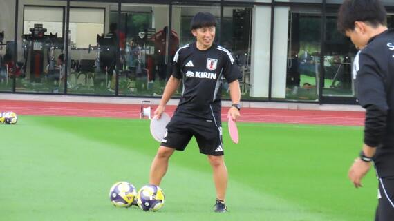 ピッチでも仕事