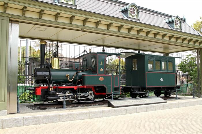 梅津寺公園に保存されている坊ちゃん列車