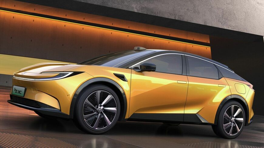 トヨタがBYD TOYOTA EV TECHNOLOGY カンパニー、一汽トヨタ自動車、トヨタ知能電動車研究開発センターと共同開発した新型車、bZ3C（写真：トヨタ自動車）