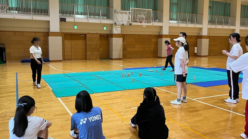 体育の授業風景