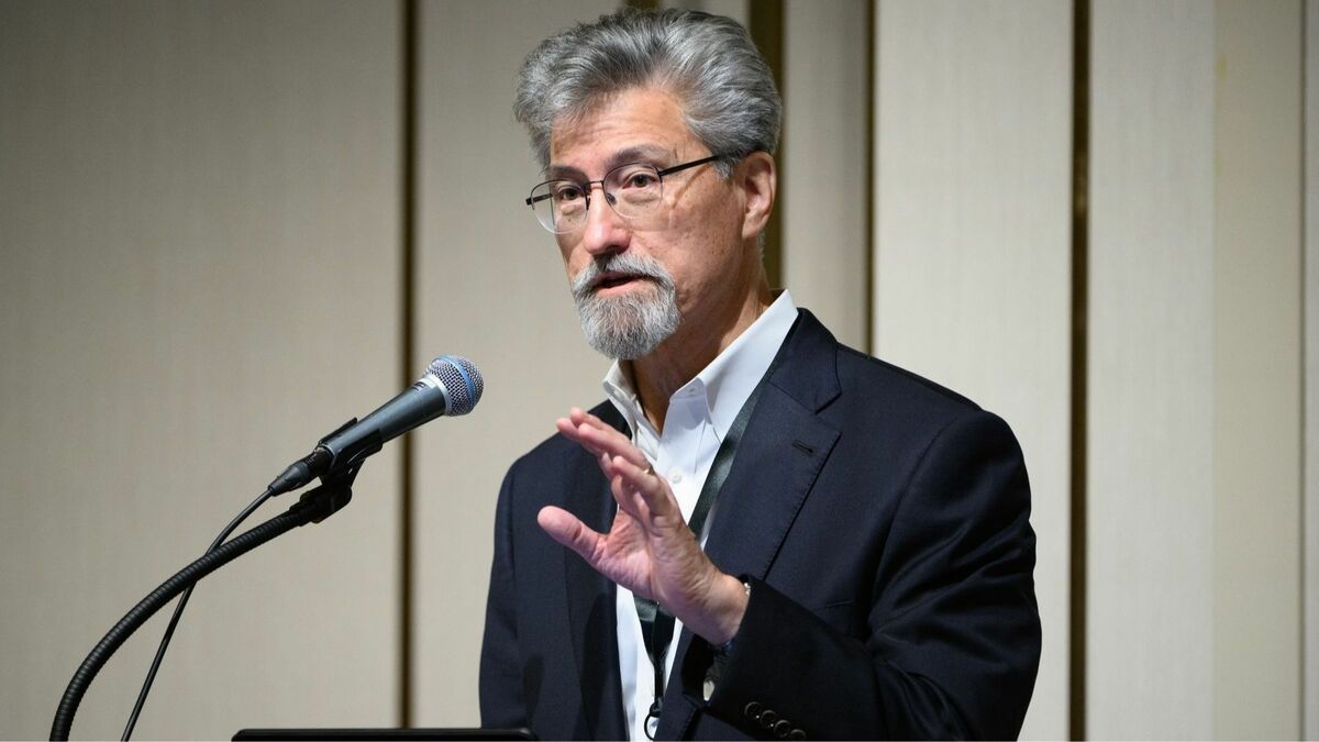 セブン&アイ､年収上限を25億円に引き上げる議案が承認…株価下落で｢再任